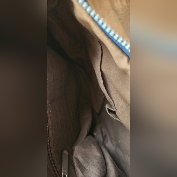 NWOT Navy Blue Travel Bag - Picture 4 of 6